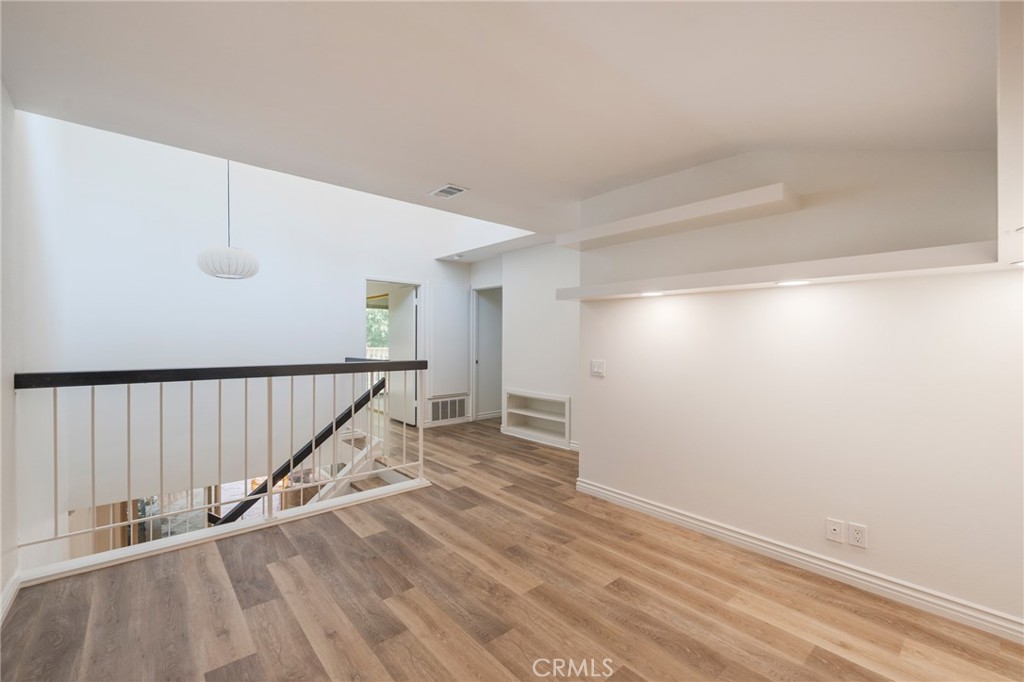 24356 Hillview Property Photo 17