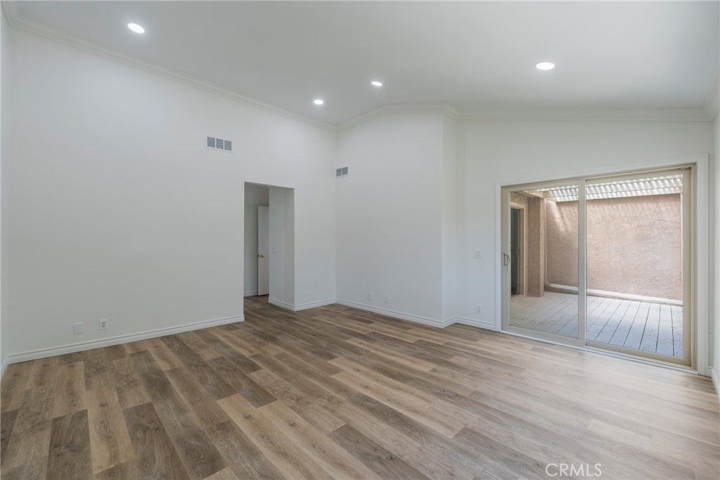 24356 Hillview Property Photo 21