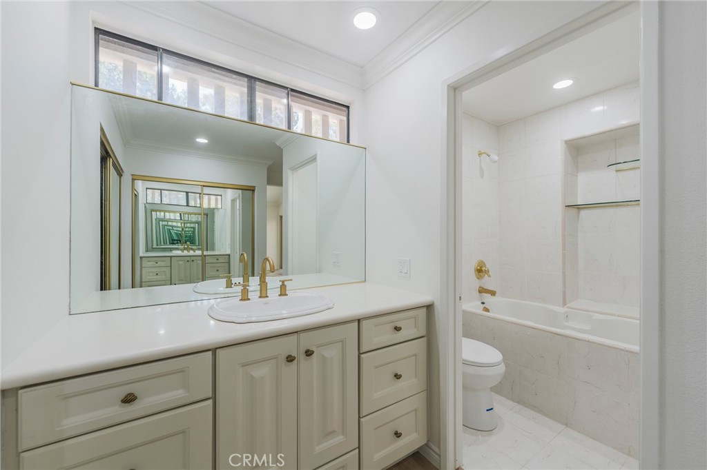 24356 Hillview Property Photo 23