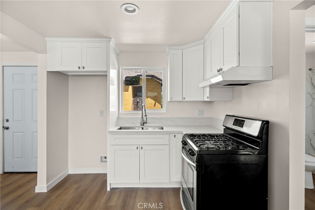 130 W 85th Property Photo 13