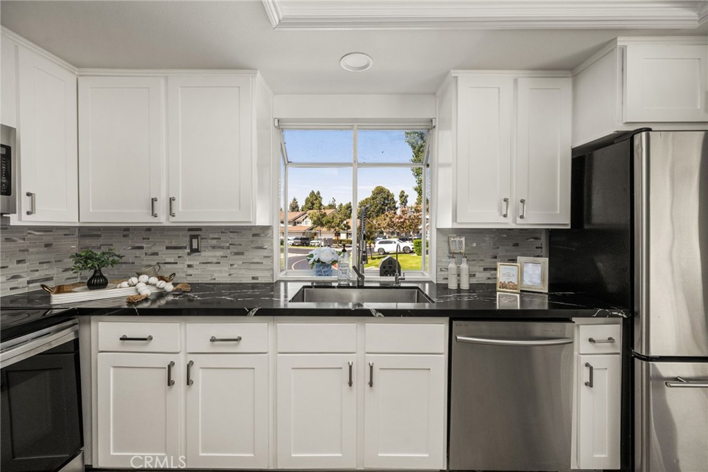 73 Weepingwood 40 Property Photo 23