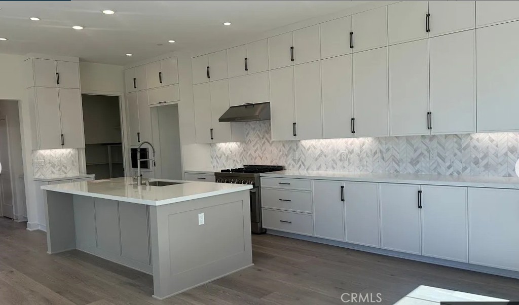 127 Campion Property Photo 2