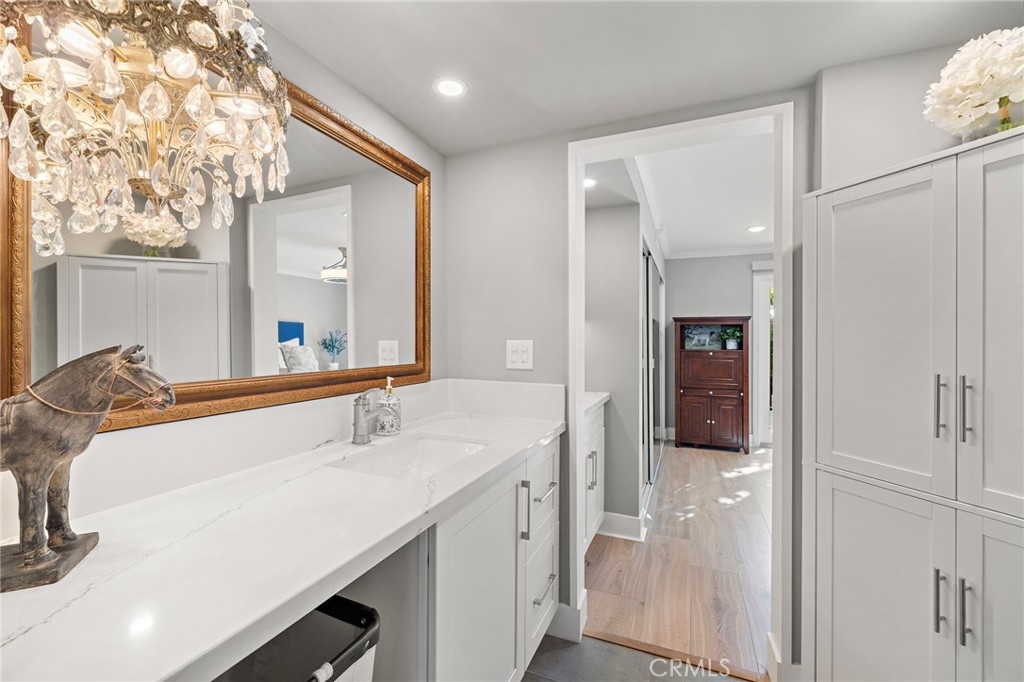8239 Sugarman Drive Property Photo 11