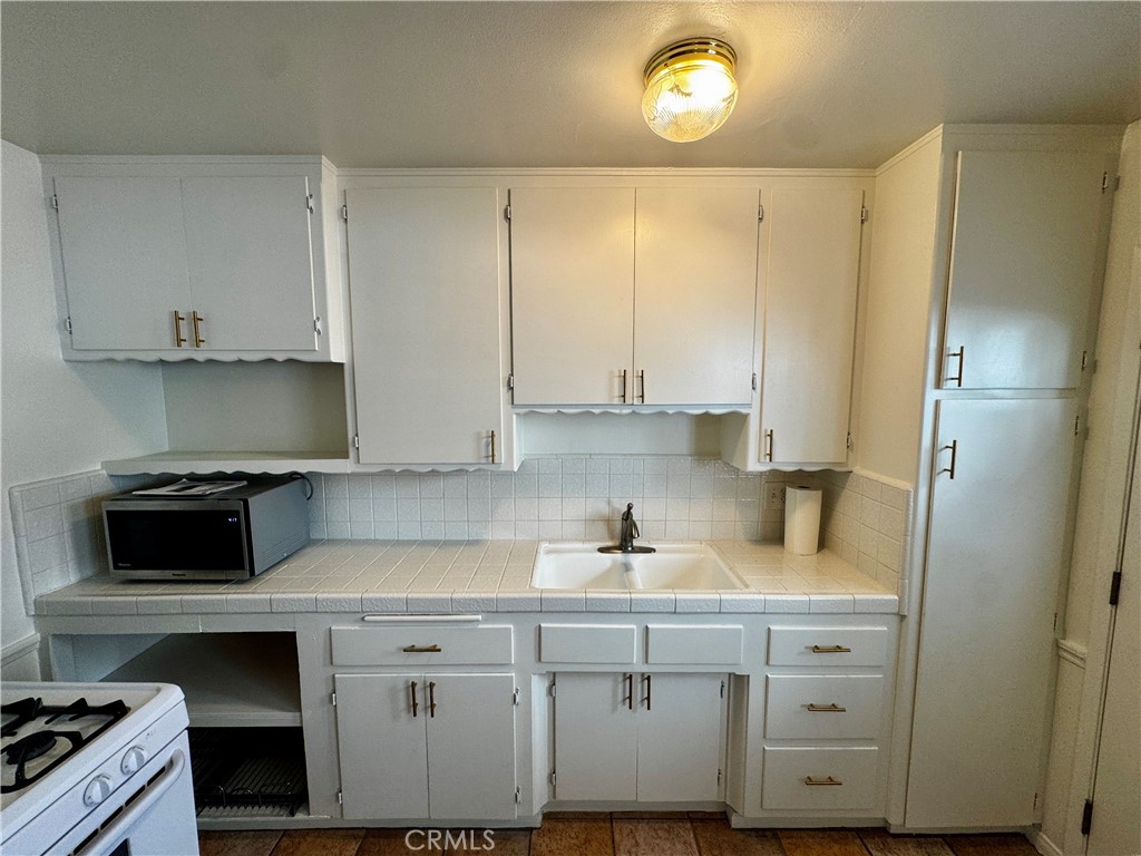209 Avenida Serra A Property Photo 28