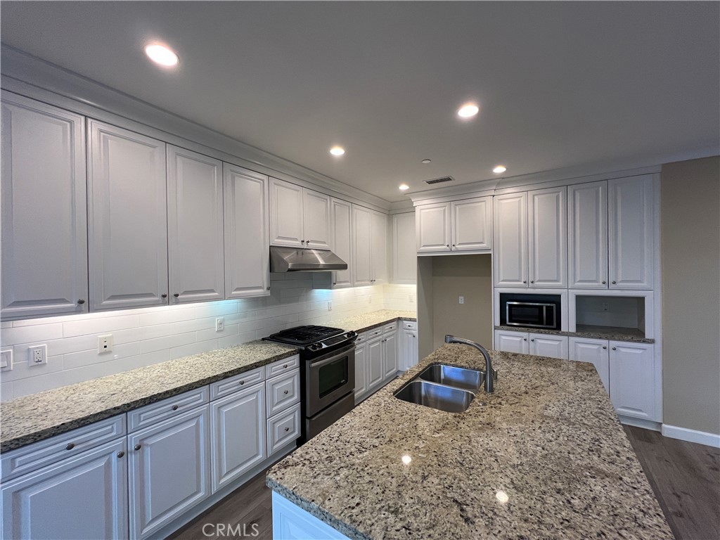 102 Baritone Property Photo 3