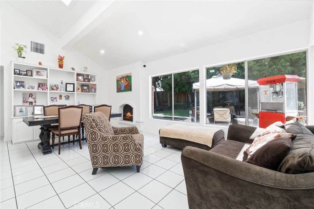 4331 Rafael Property Photo 4