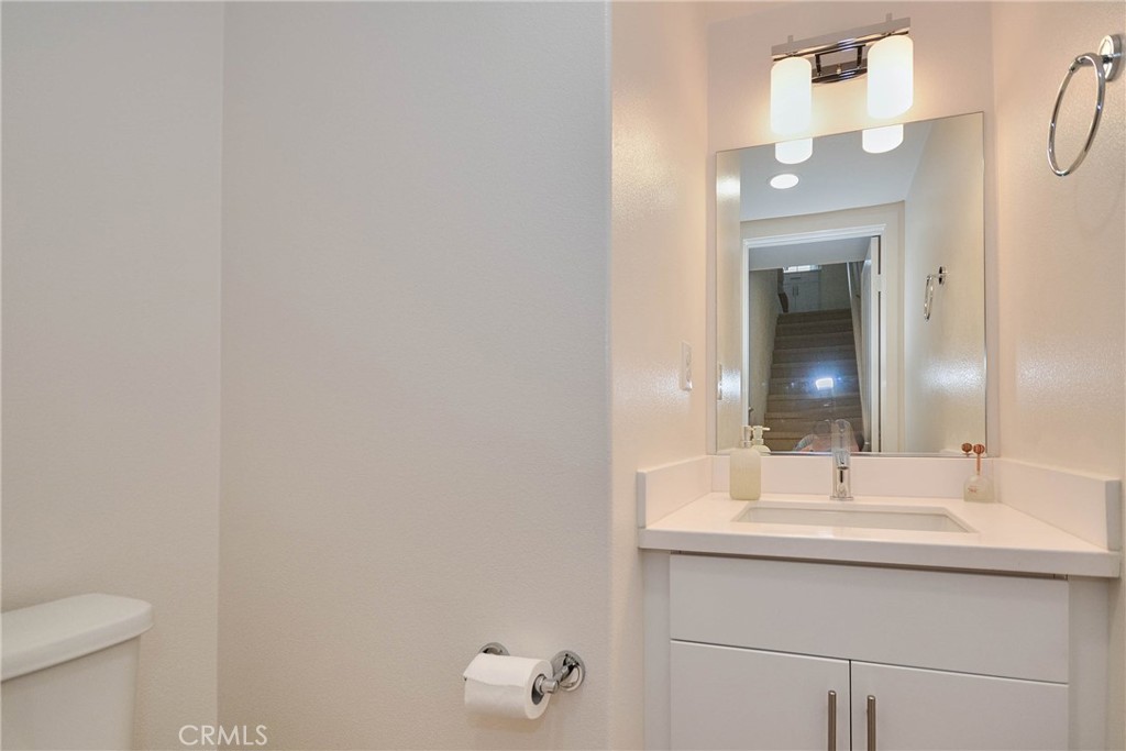 50 Finch Property Photo 8