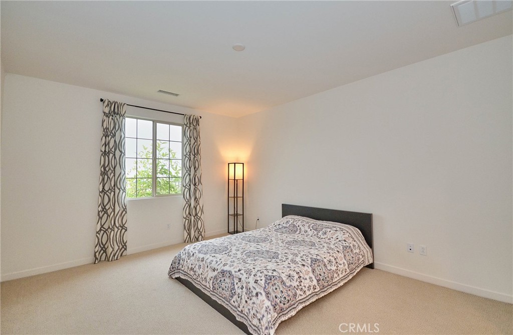 50 Finch Property Photo 10