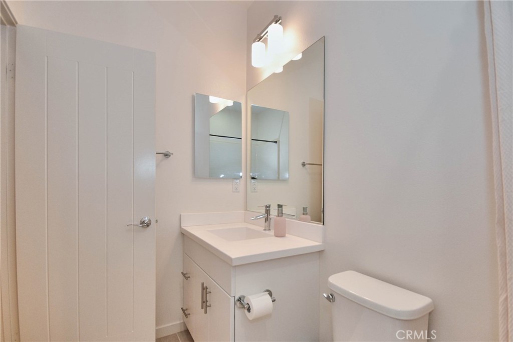 50 Finch Property Photo 18