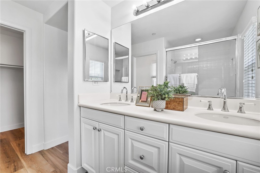 46 Arborside Property Photo 35