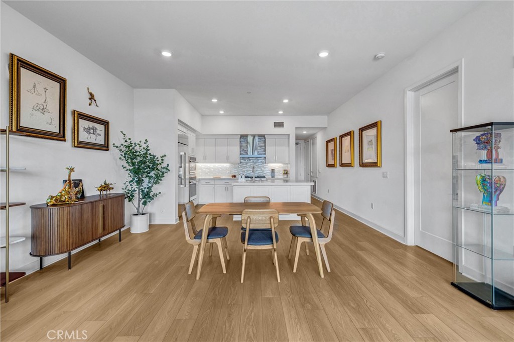 2307 Rivington Property Photo 7