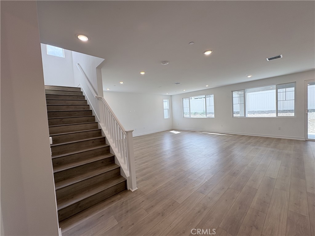 26789 Hadley Avenue Property Photo 8