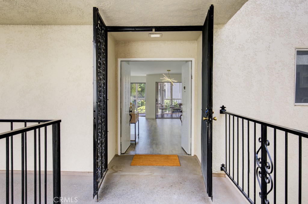 2391 Via Maripoas 2g Property Photo 7