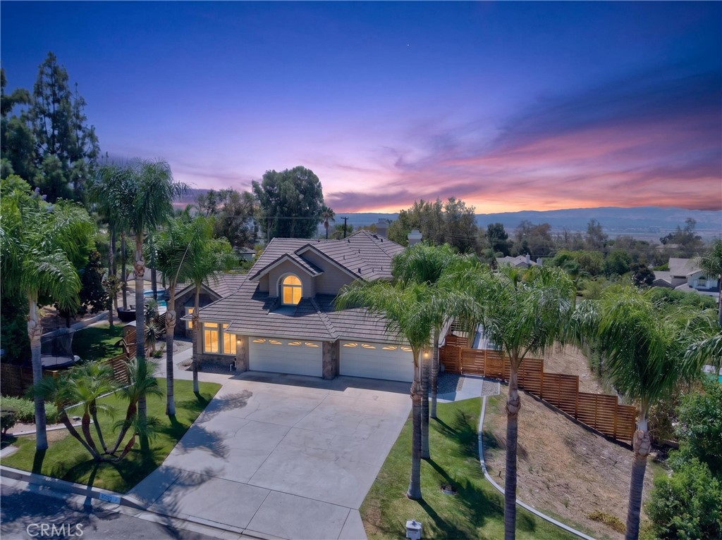 28737 Live Oak Road Property Photo 2