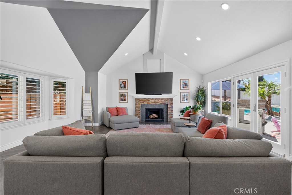 28737 Live Oak Road Property Photo 21