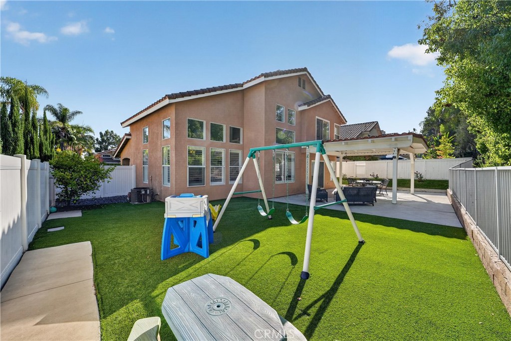 21 Arcilla Property Photo 47