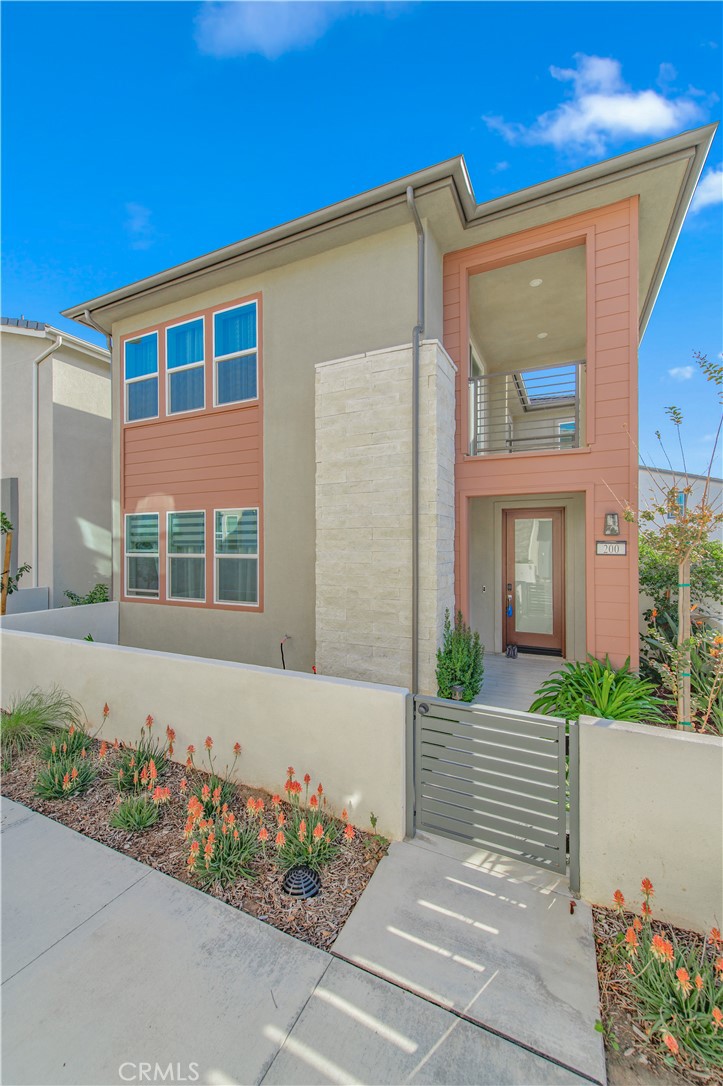 200 Zawn Property Photo 3