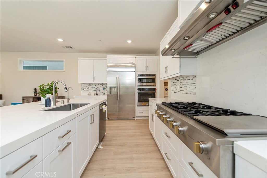 200 Zawn Property Photo 11