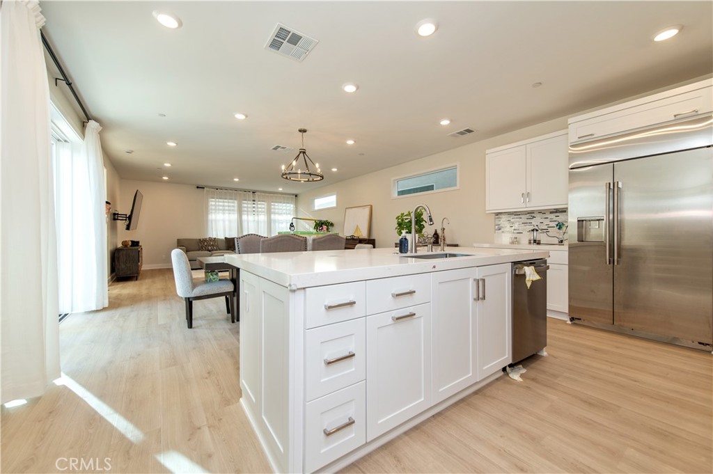 200 Zawn Property Photo 12