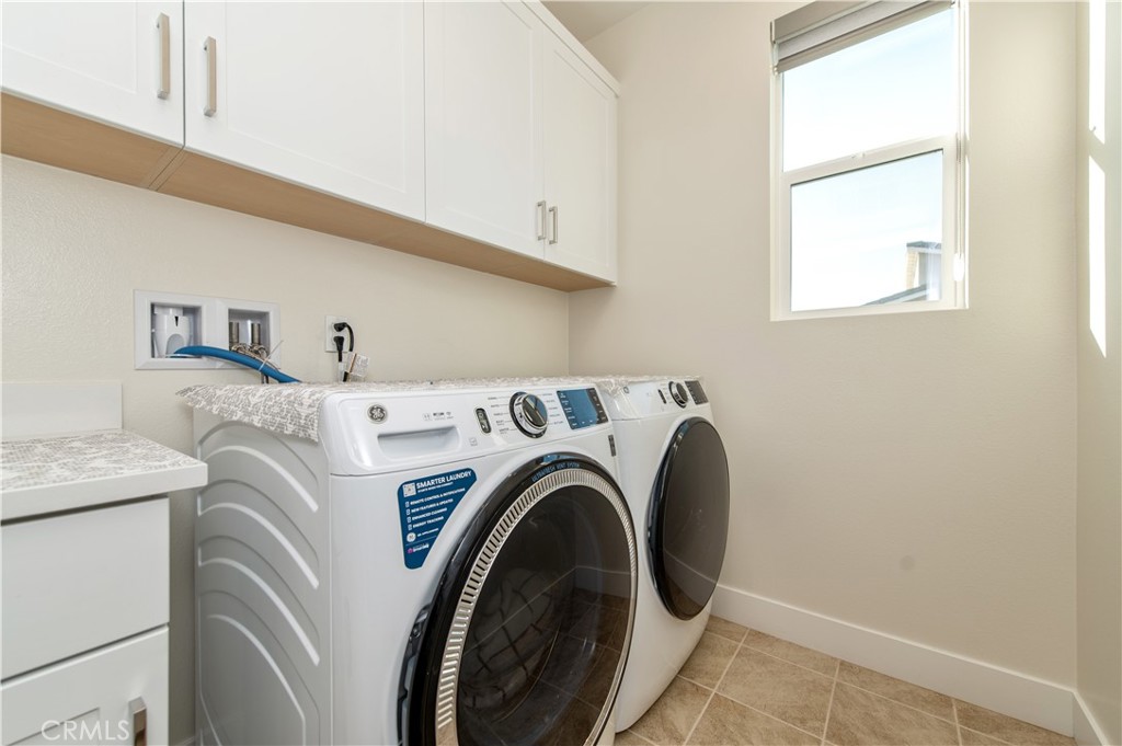 200 Zawn Property Photo 17