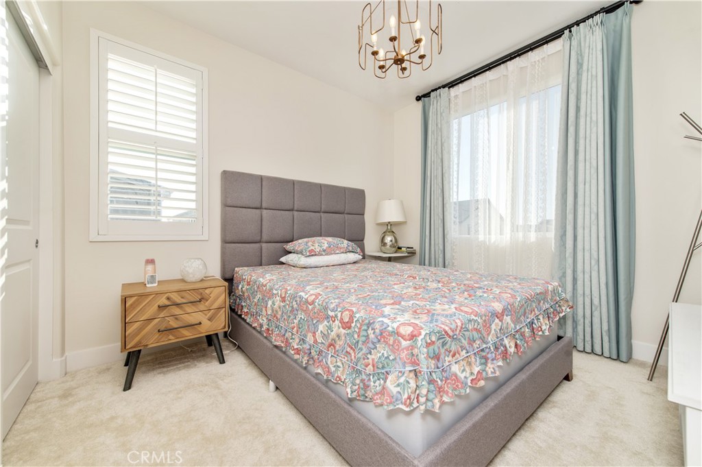 200 Zawn Property Photo 18