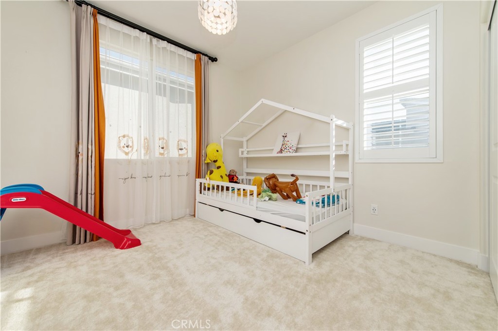 200 Zawn Property Photo 19