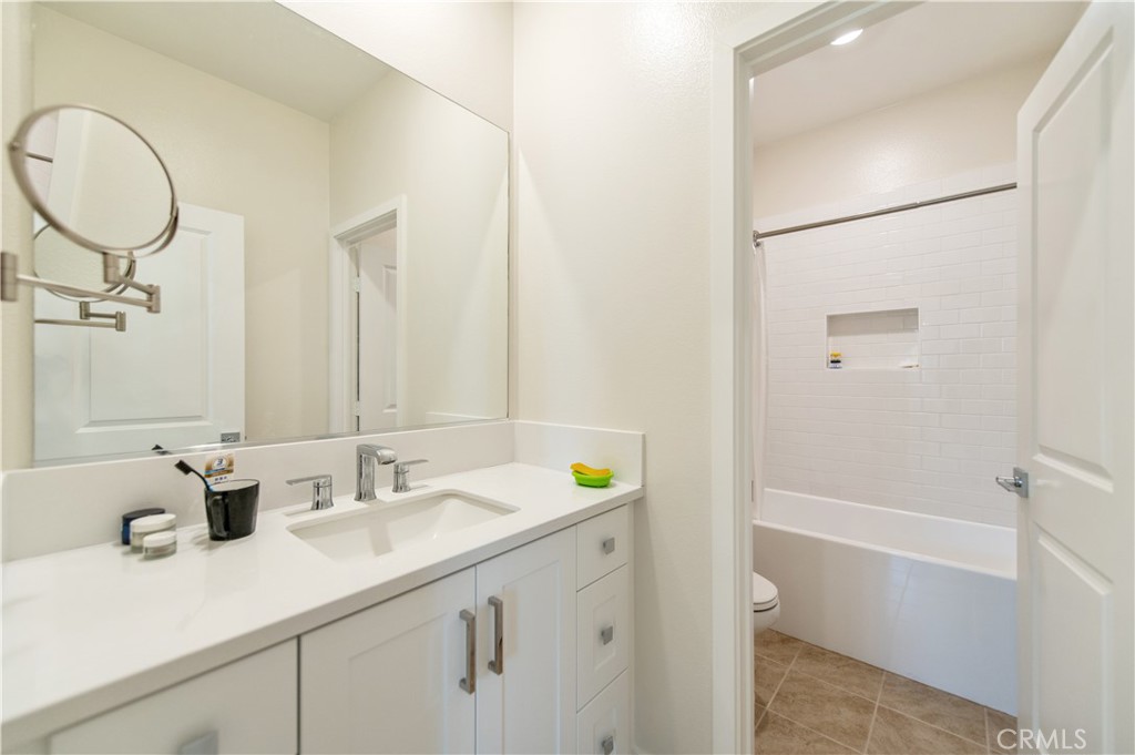 200 Zawn Property Photo 20