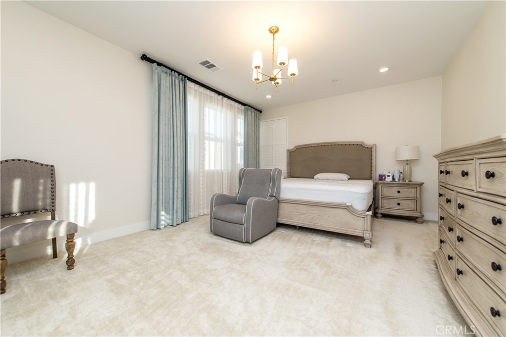 200 Zawn Property Photo 21