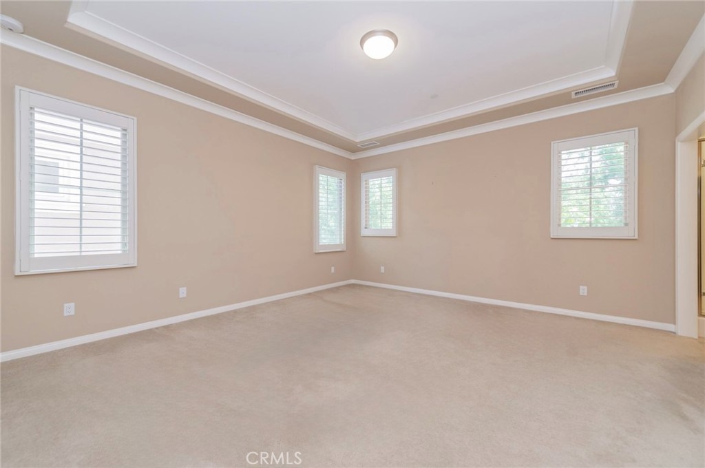 105 Doverwood Property Photo 8