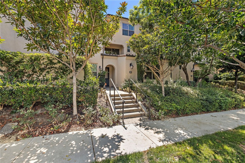 114 Outwest Property Photo 1
