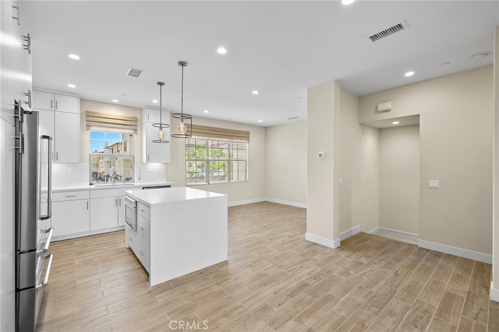 114 Outwest Property Photo 4