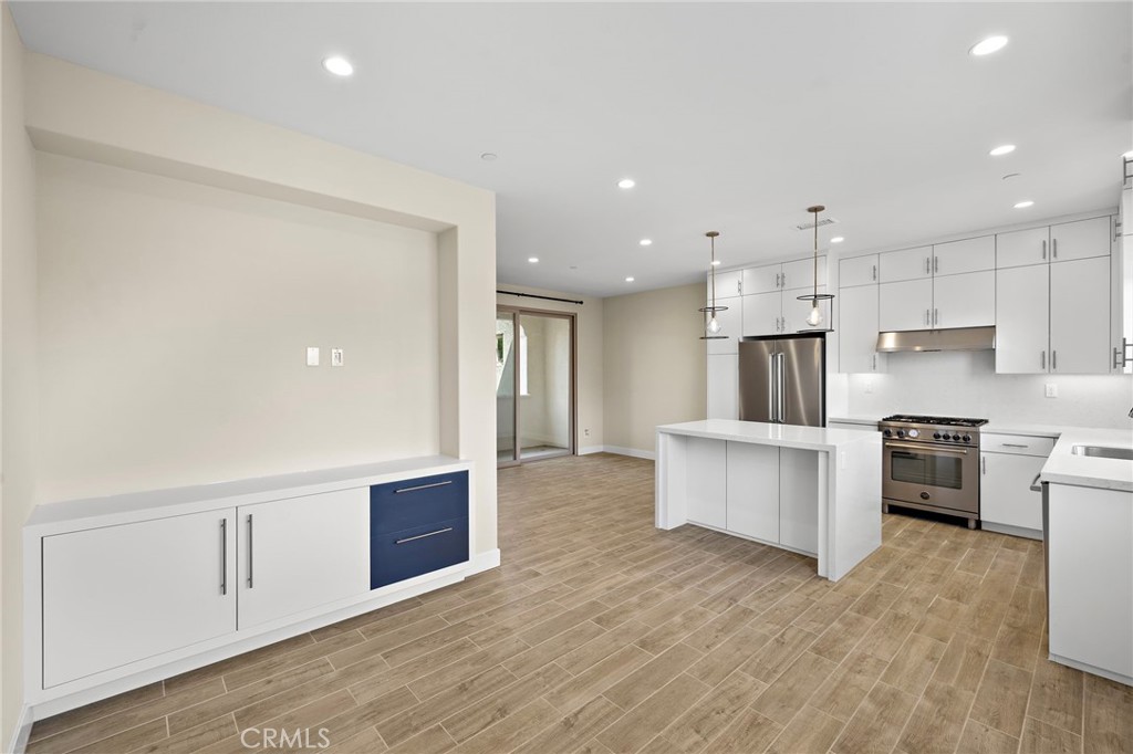 114 Outwest Property Photo 5