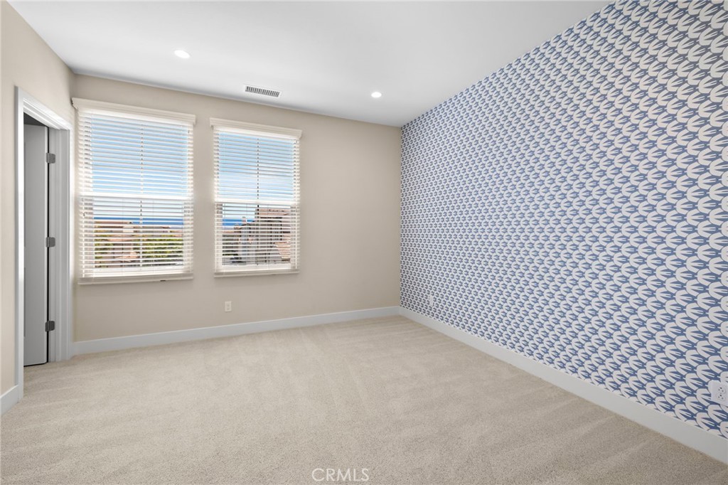 114 Outwest Property Photo 10