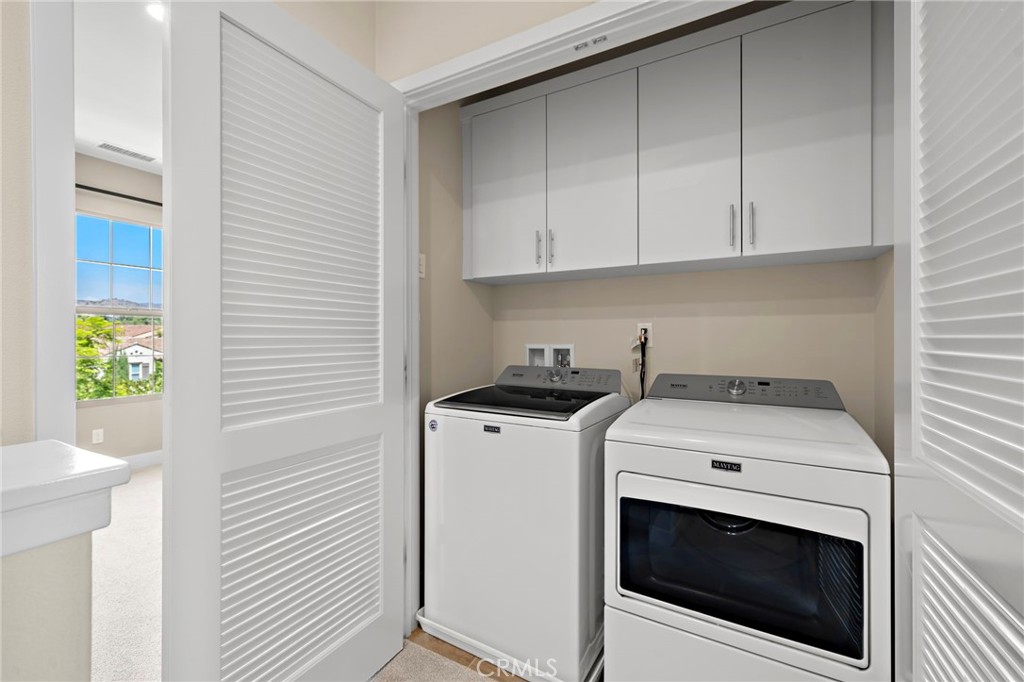 114 Outwest Property Photo 12