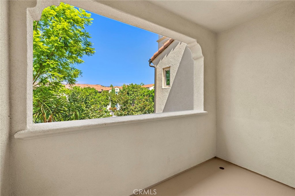 114 Outwest Property Photo 14