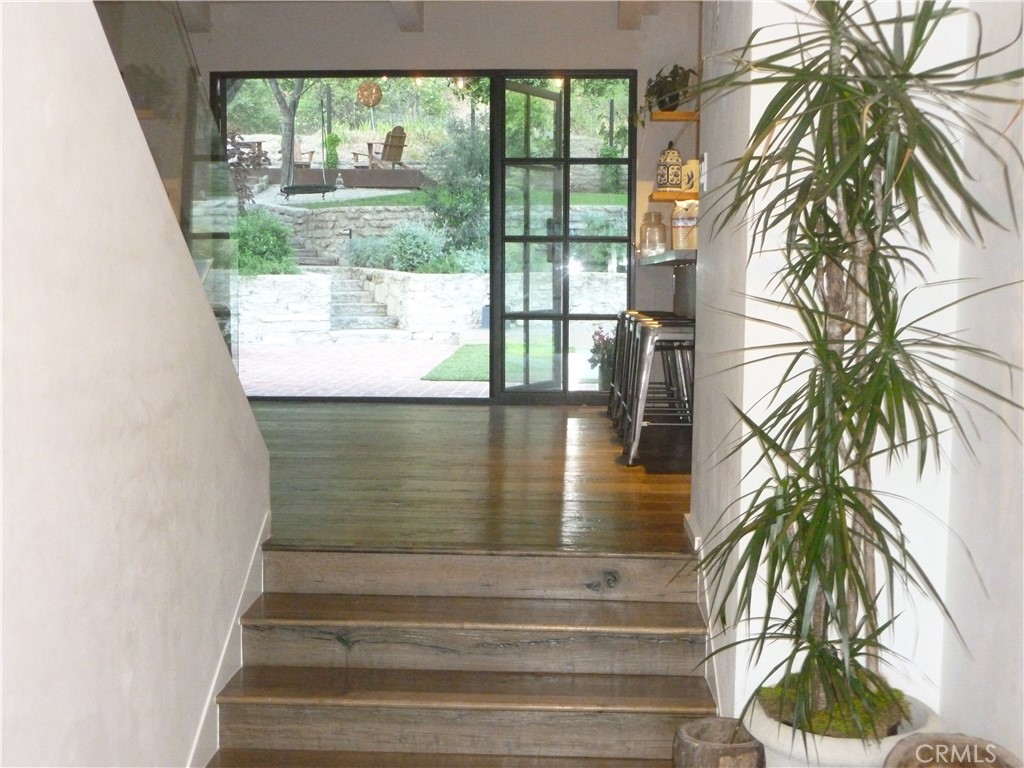 1094 Acanto Place Property Photo 8