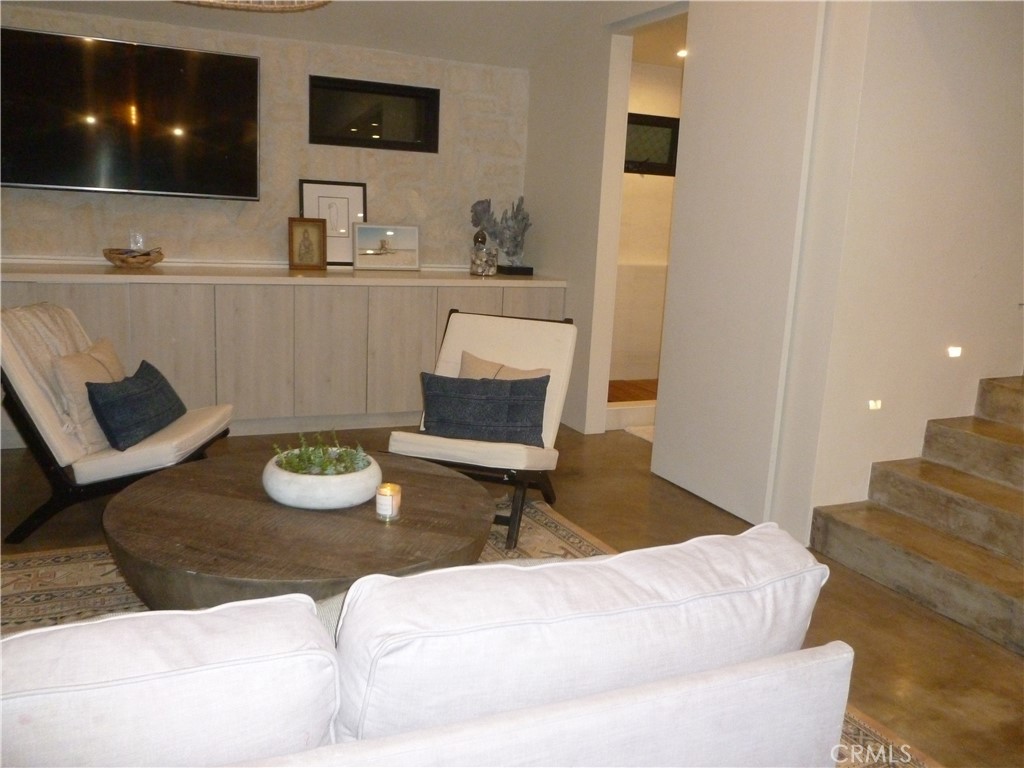 1094 Acanto Place Property Photo 13