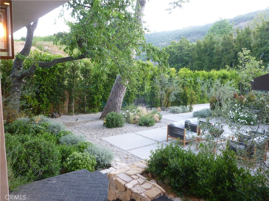 1094 Acanto Place Property Photo 15