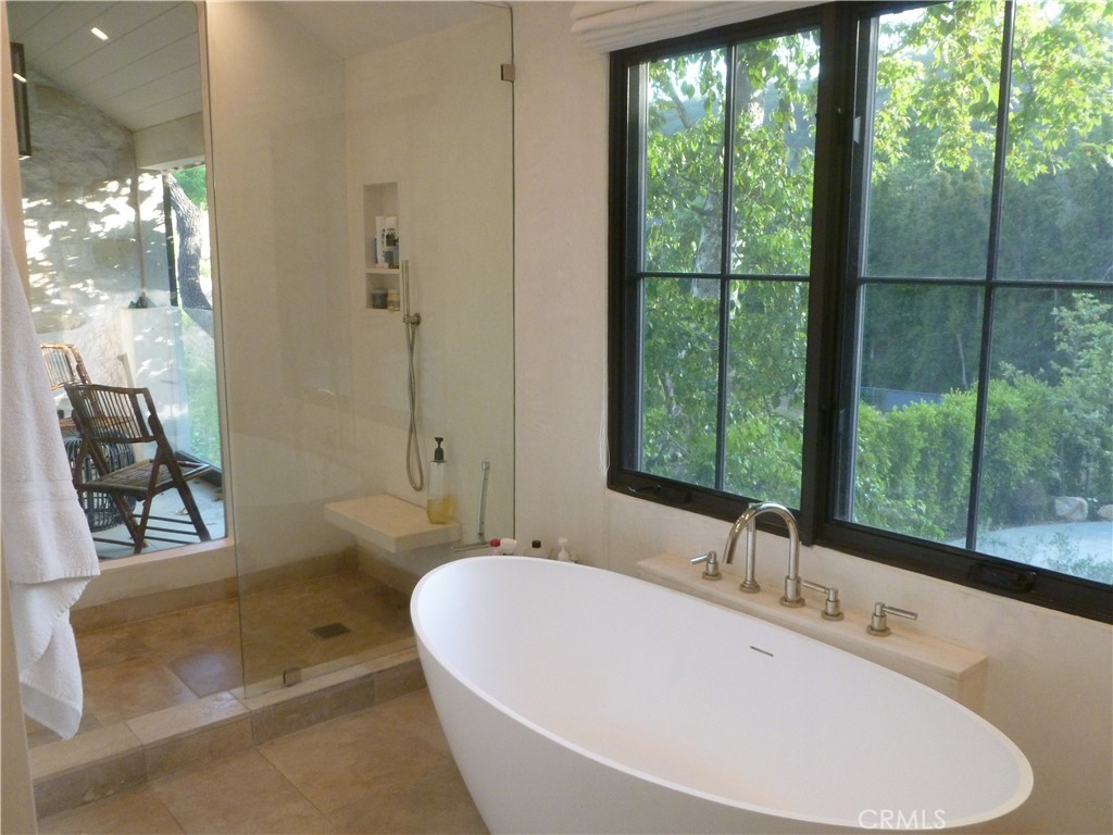 1094 Acanto Place Property Photo 25