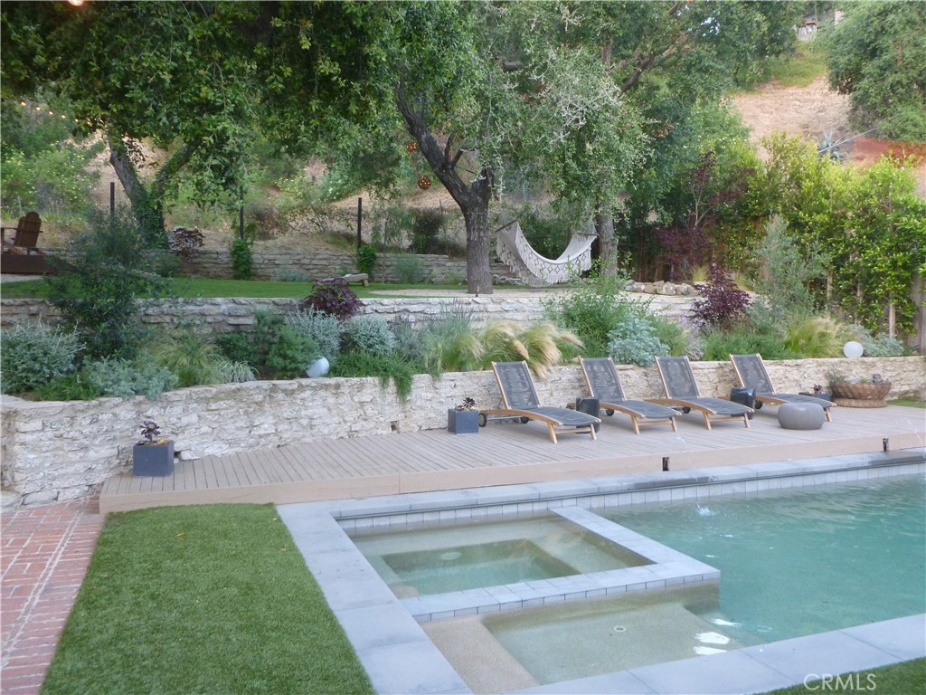1094 Acanto Place Property Photo 31
