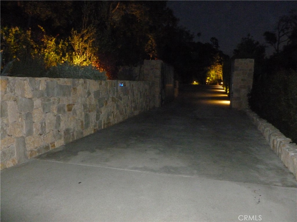 1094 Acanto Place Property Photo 38