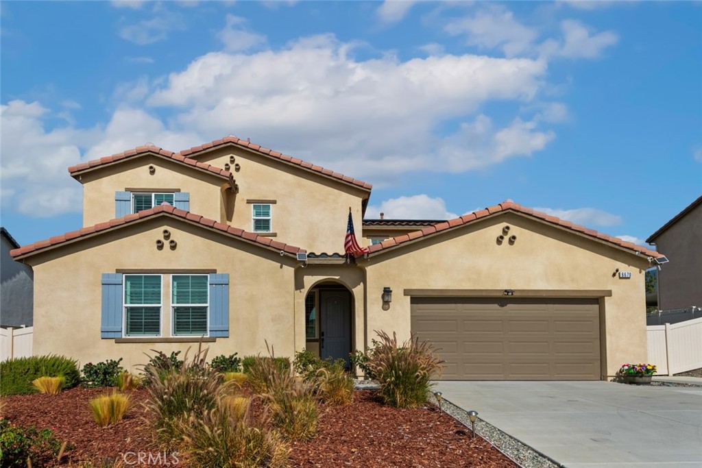 6670 Mirna Avenue Property Photo 3
