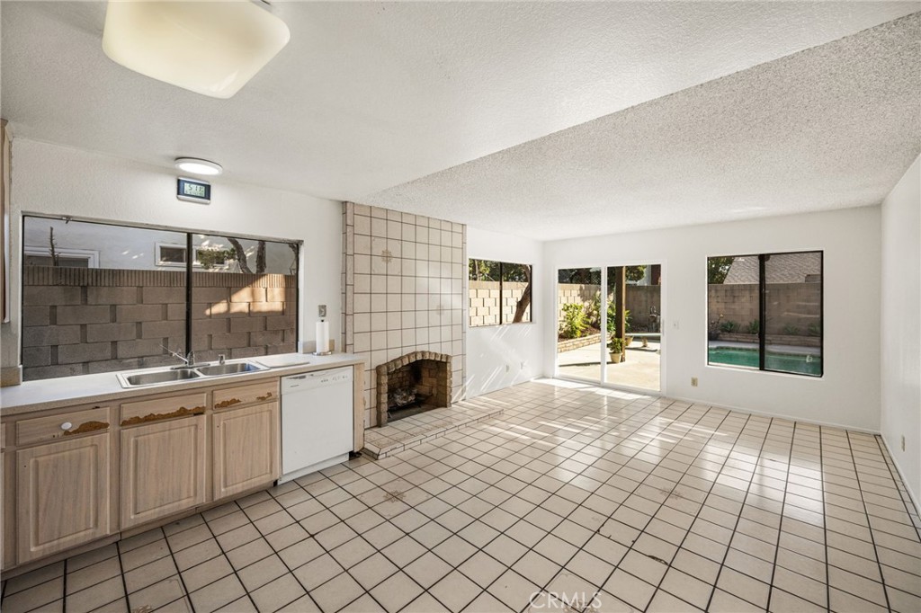 291 N Paseo Picaro Property Photo 17