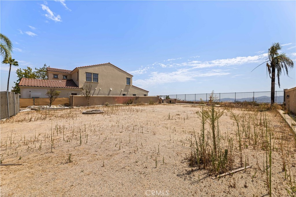 3873 Lilac Canyon Ln Property Photo 6