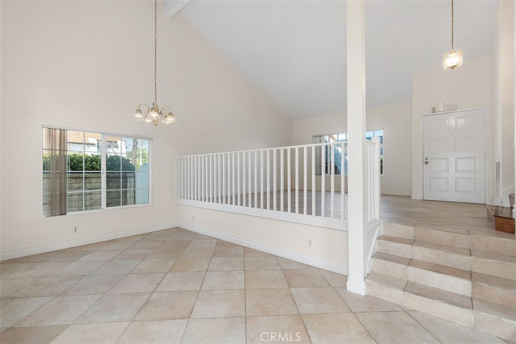 16 Duane Property Photo 6