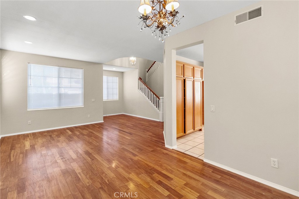 104 Silver Fox Property Photo 8