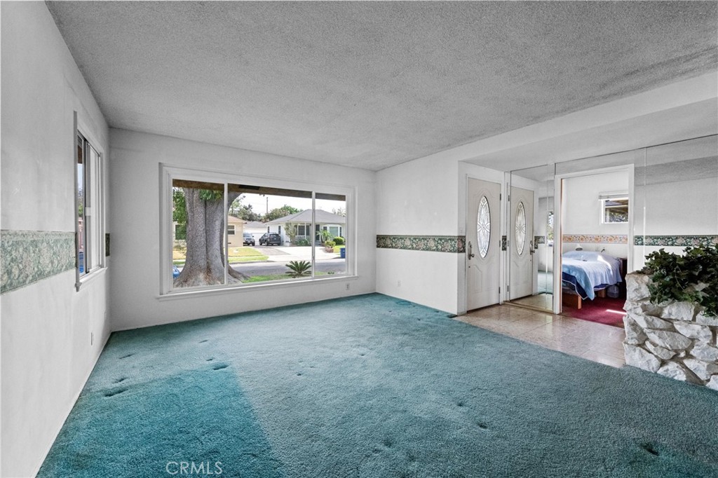 6129 Greenmeadow Property Photo 11