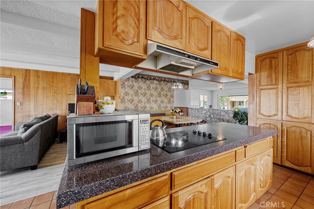 6129 Greenmeadow Property Photo 18