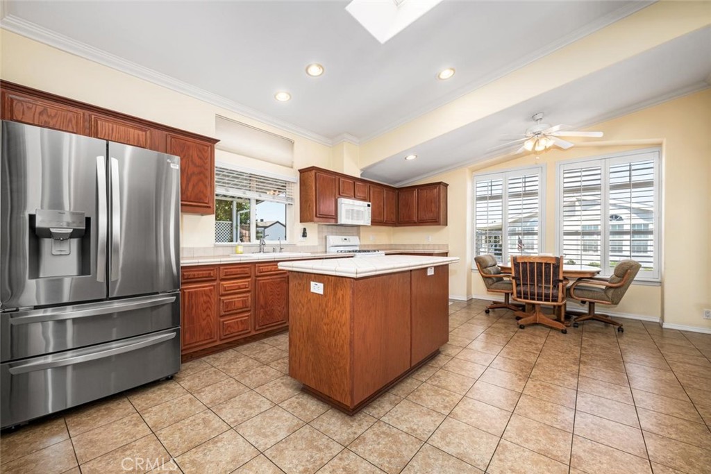 16422 Poipu Ln Property Photo 17