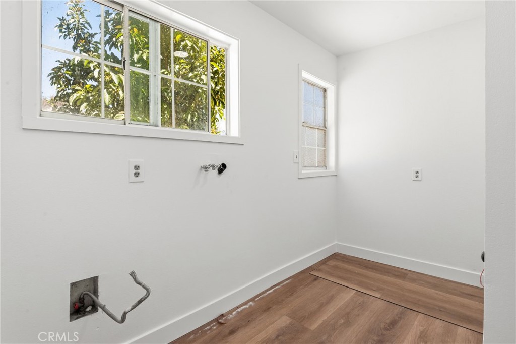 4874 Park Property Photo 28